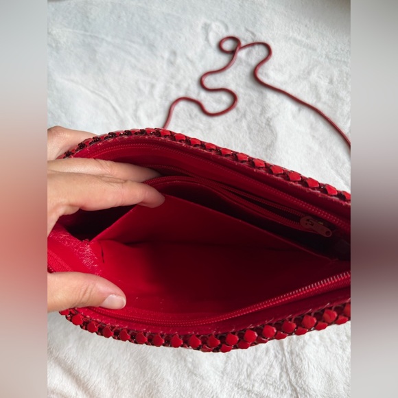 Vintage metal mesh red purse - Picture 3 of 8